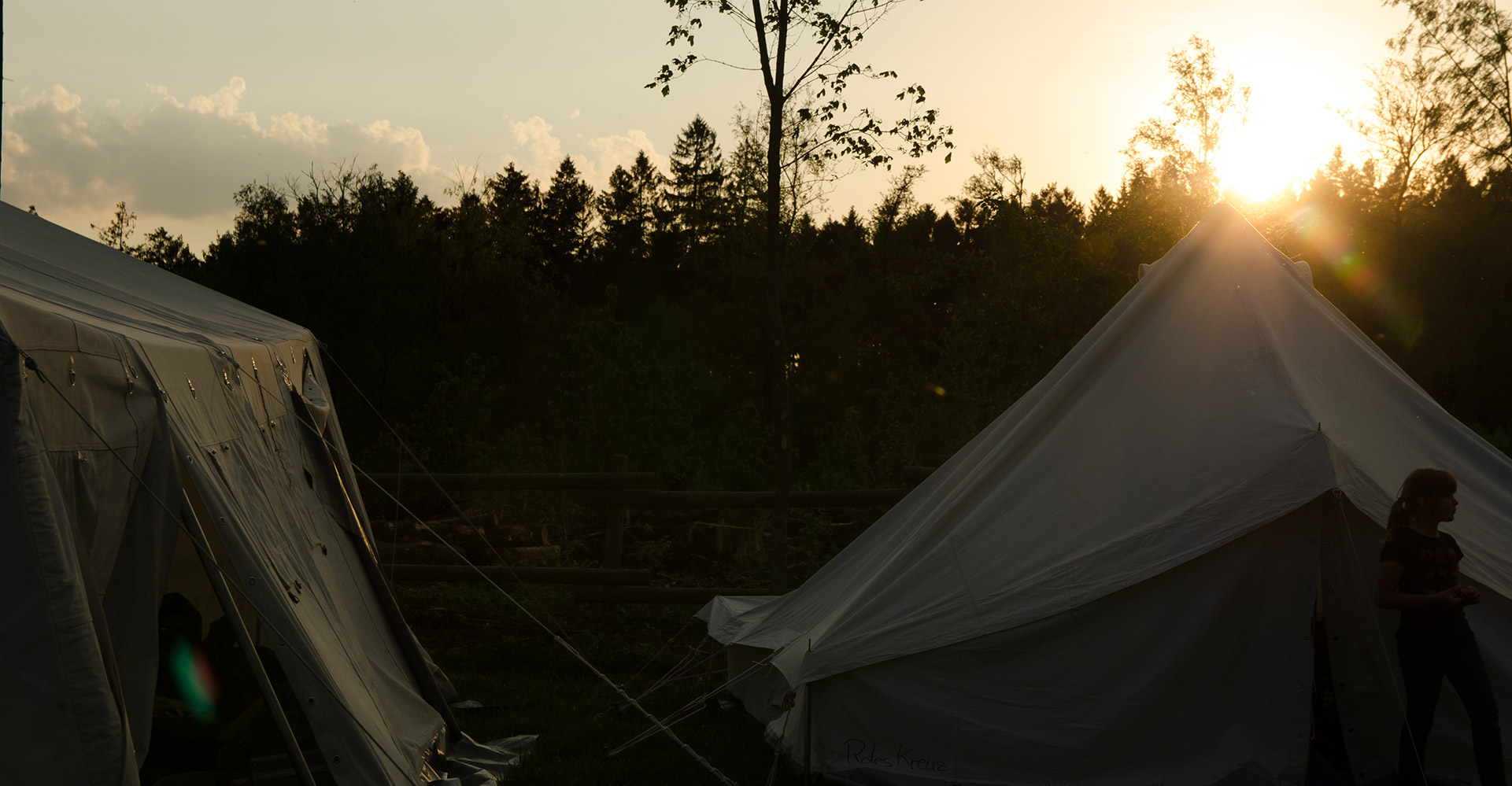 Zelte bei Sonnenuntergang